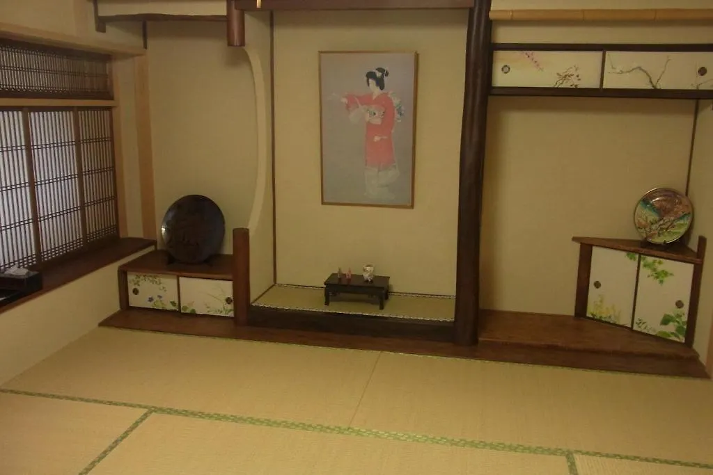 Guest House Yamato Kyōto 0*,